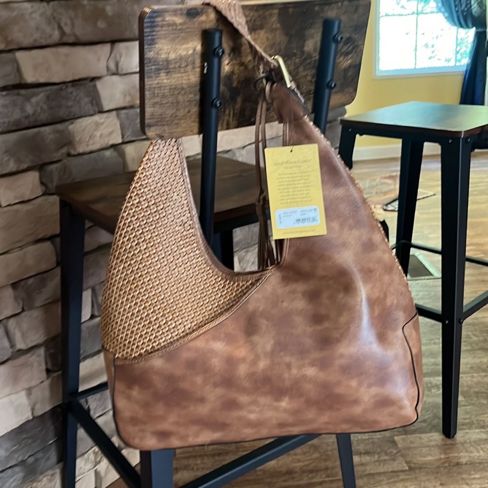 NWT Patricia Nash Amaya woven hobo bag and dust bag. Style P418190 color. Sand - Picture 4 of 7